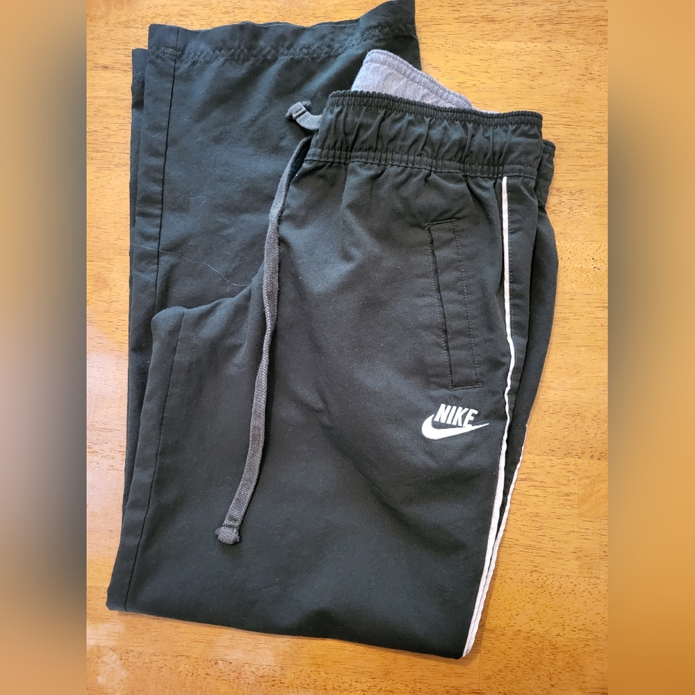 NIKE ATHLETIC SPORTS LEISURE WIND PANTS DARK GREEN SZ S 4-6 EXCELLENT CONDITION